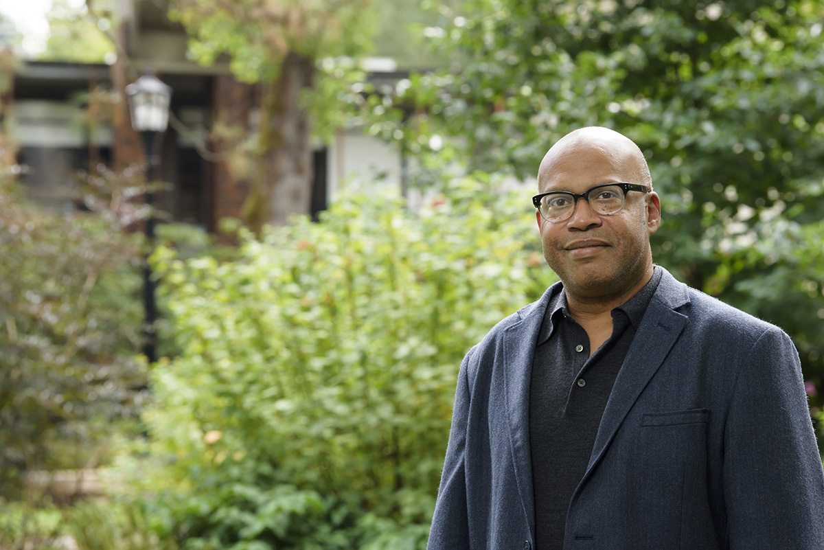 A photo portrait of Reed College professor Mark Burford