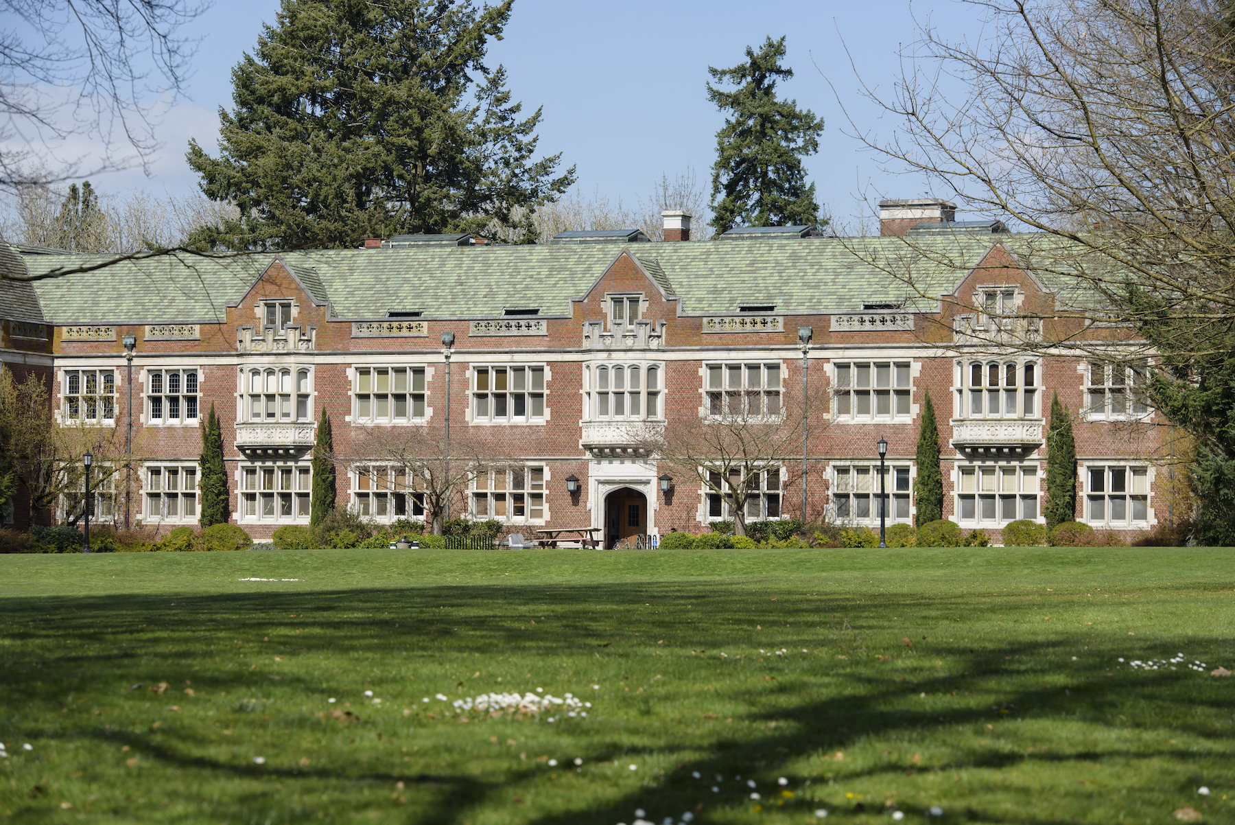 Reed College Eliot Hall in early spring.